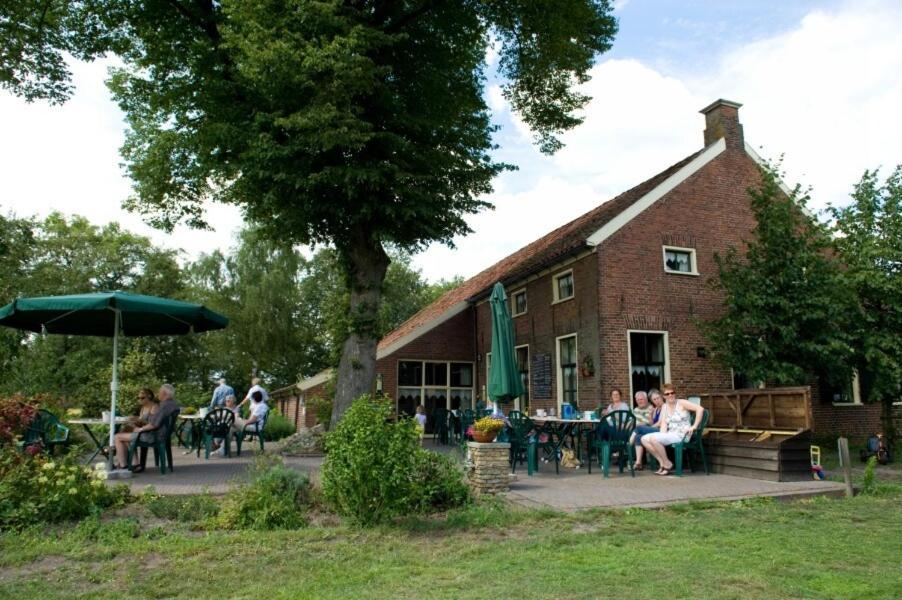 H.R. De Staakenborgh Hotel Bourtange Esterno foto